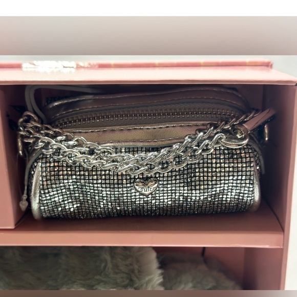 💚💚NWT- JUICY COUTURE FAUX FUR MINI TOTE & SPARKLY BARREL COIN PURSE SET💚💚 - Picture 15 of 15